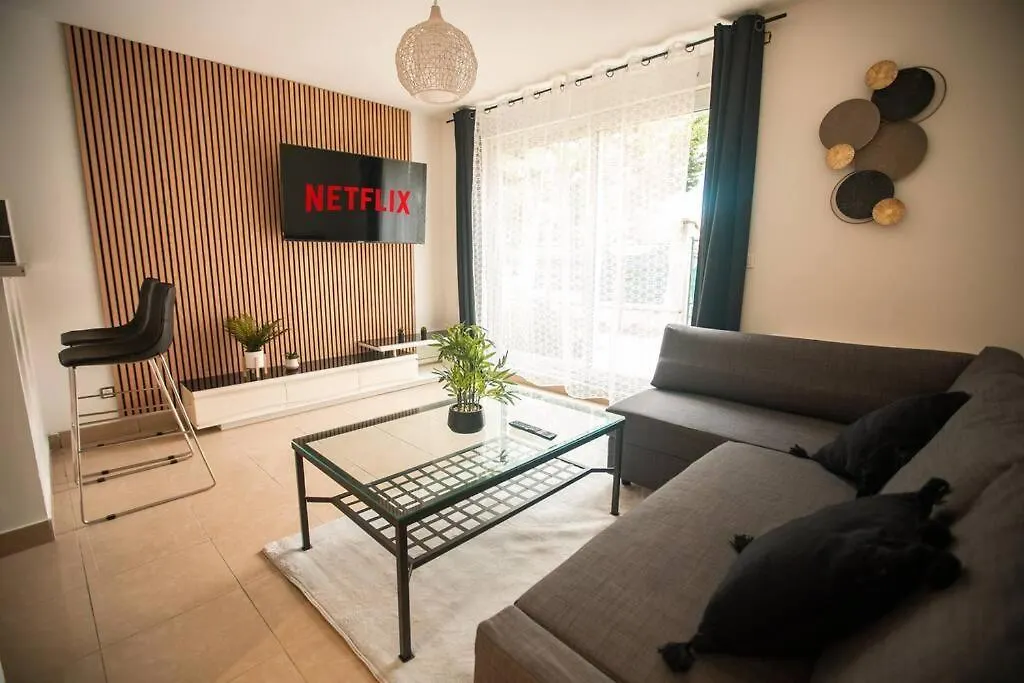 Apartment Ferienwohnung L'Onde Douce - T2 Cosy - Proximite Tram T3 & T7 Décines-Charpieu Frankreich